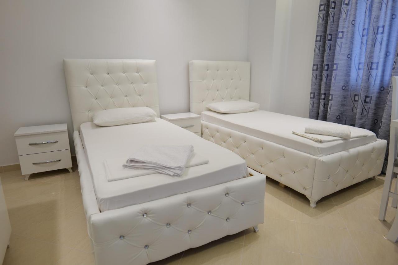Hotel Dior Sarande Exterior photo