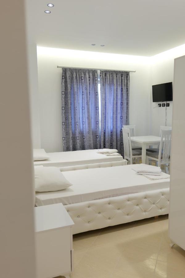 Hotel Dior Sarande Exterior photo