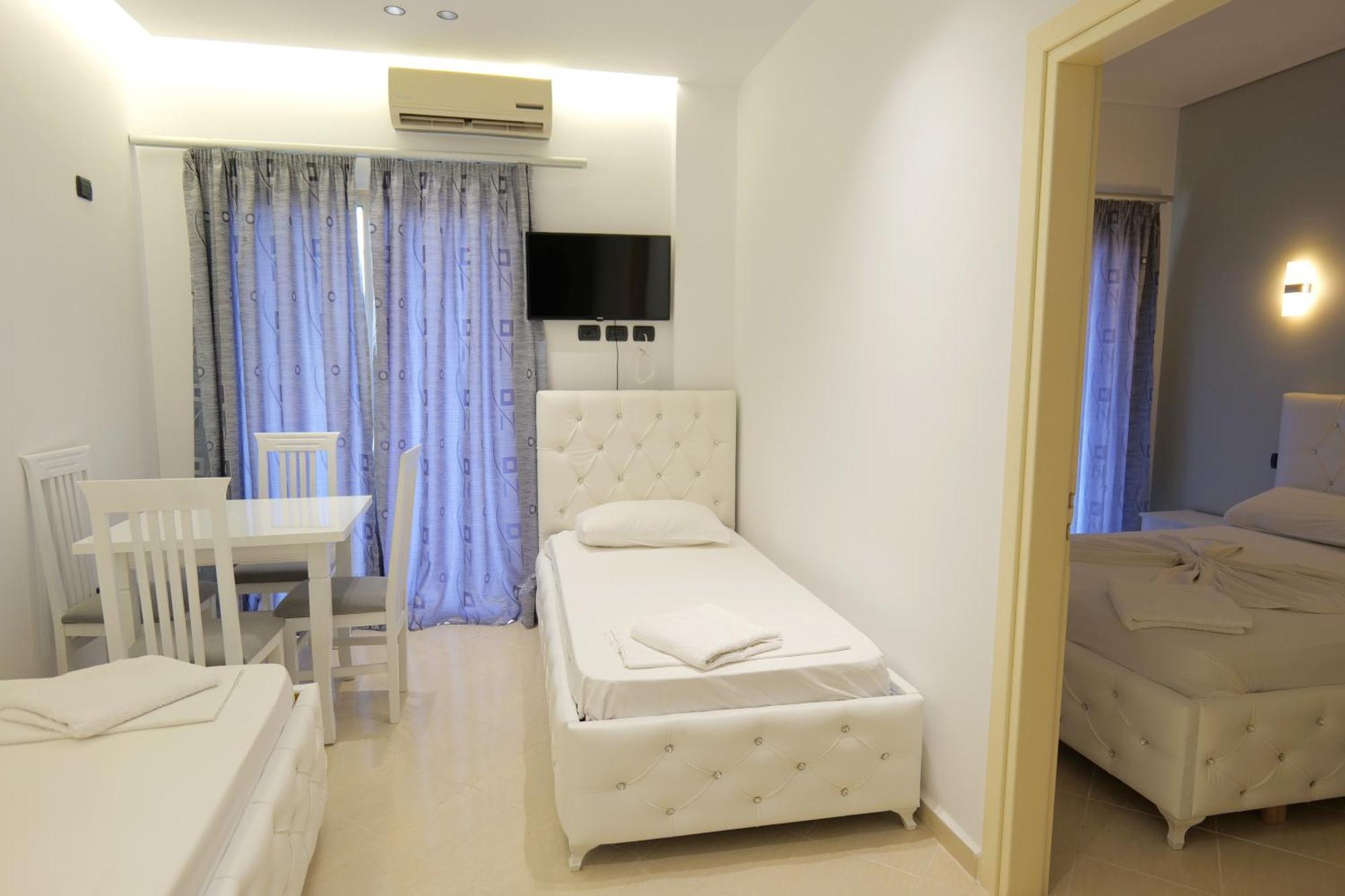 Hotel Dior Sarande Exterior photo